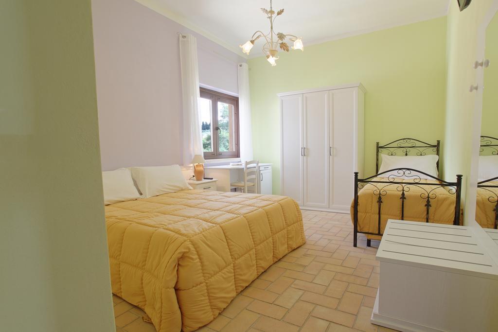 Agriturismo Feudo Muxarello Aragona Номер фото